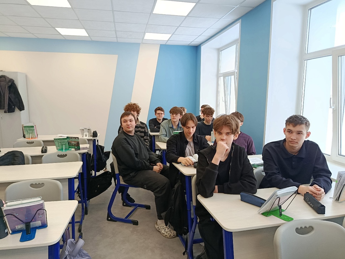 Квиз «23+8 Февромарт»: интеллектуальный праздник для 10‑х классов!