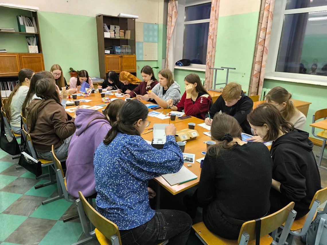 Творческий мастер-класс по рисованию на холсте "Новогоднее волшебство на холсте".